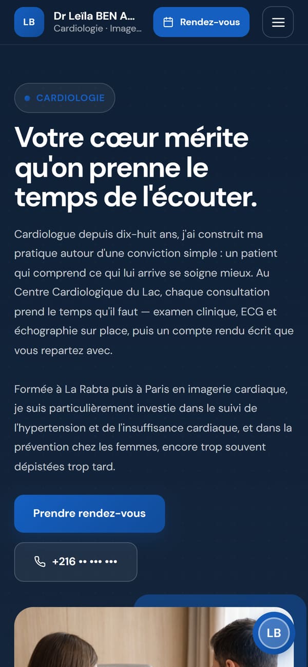 Le même site Doctor-ID affiché sur un téléphone.